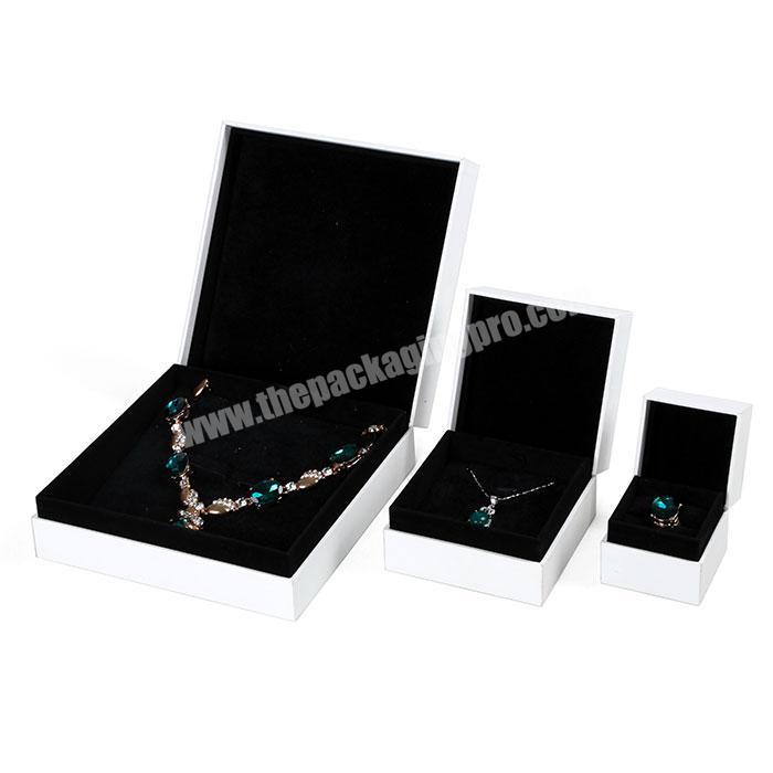 Best quality wholesale over 14 years ornaments ring jewellery packaging plastic jewelry box