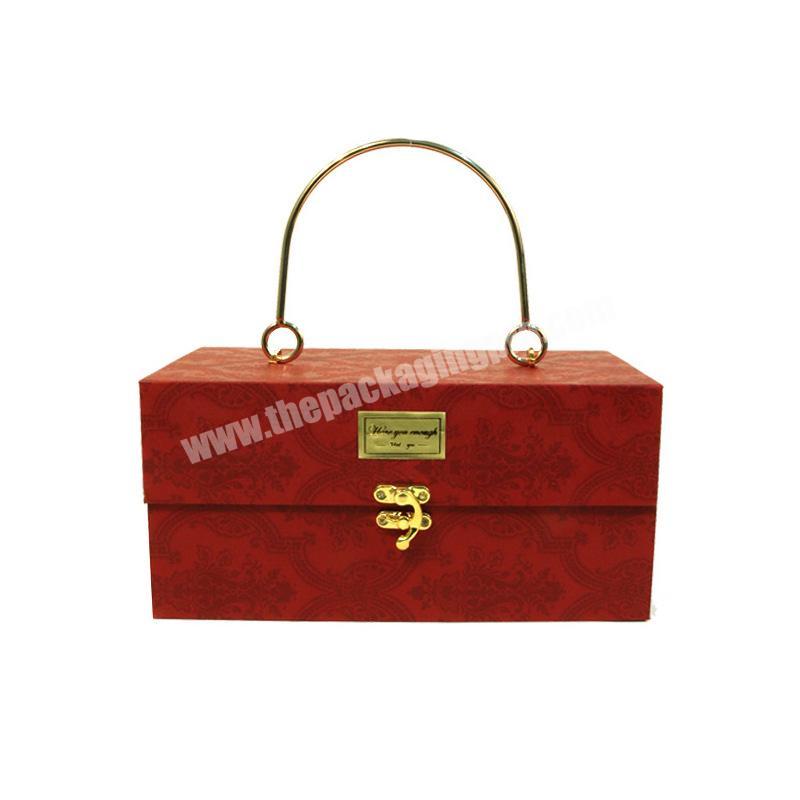 Box Gift Cardboard Packaging Box Luxury Gift Boxes With Lock and Handle and Silk Scarf