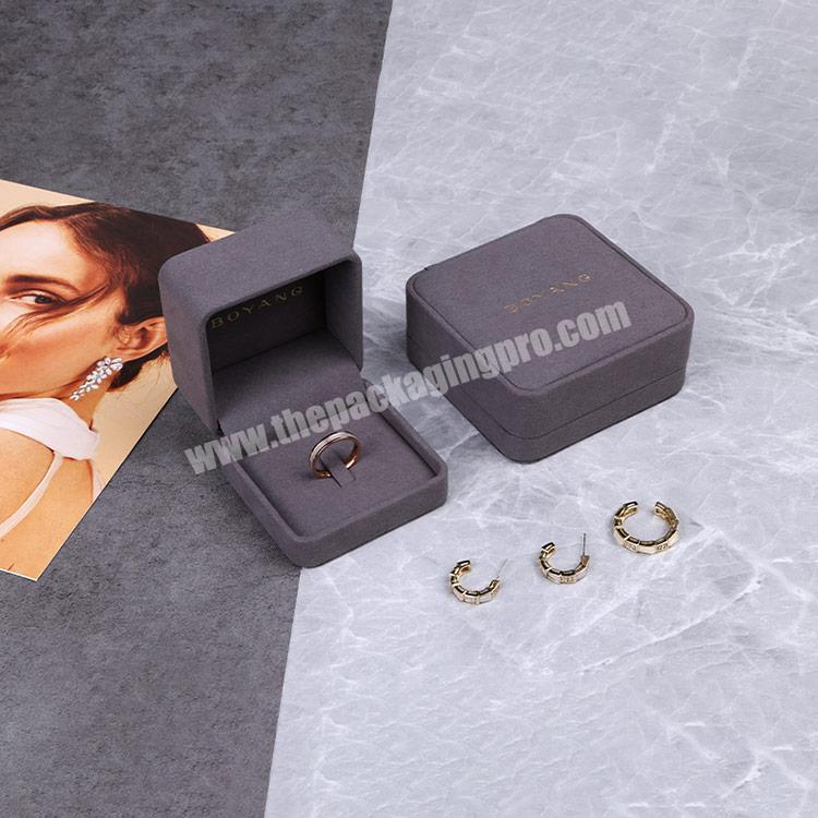 Boyang OEM ODM Luxury Grey Flip Wedding Jewelry Ring Packaging Box Velvet
