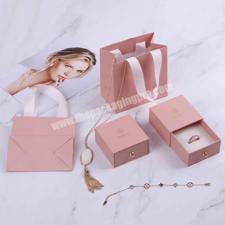Boyang Pink Portable Paper Drawer Ring Bracelet Packaging Jewelry Box with Handle