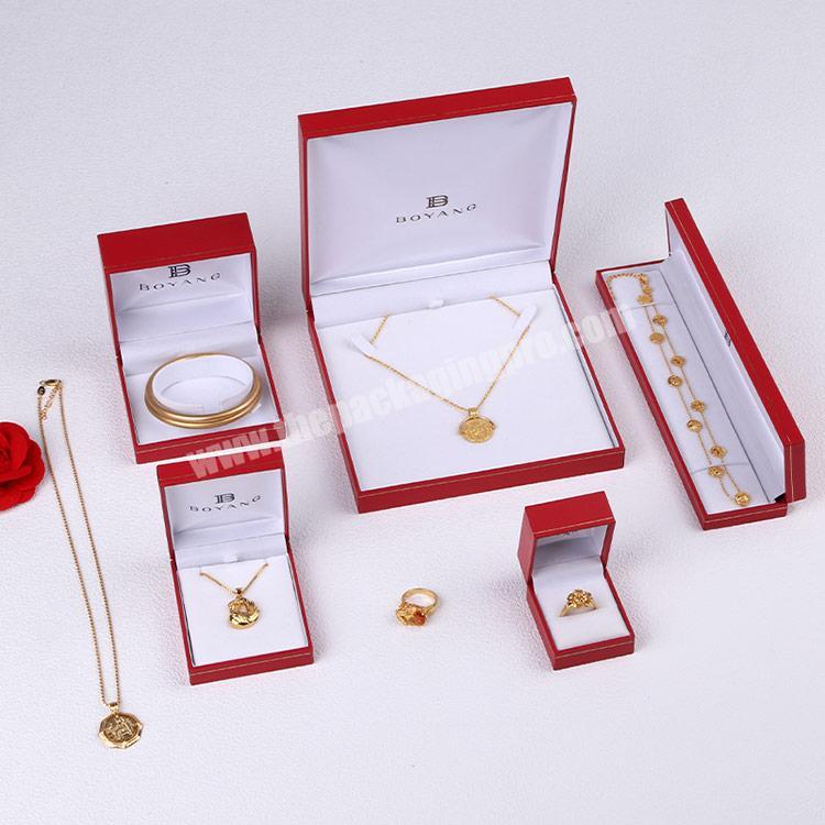 Boyang Wholesale Custom Logo Red Paper Plastic Packaging Box Necklace Pendant Jewelry Box