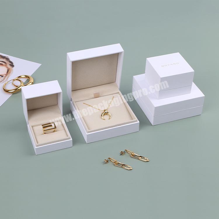 Boyang Wholesale Personalized White Pendants Ring Gift Packaging Paper Jewelry Box Custom Logo