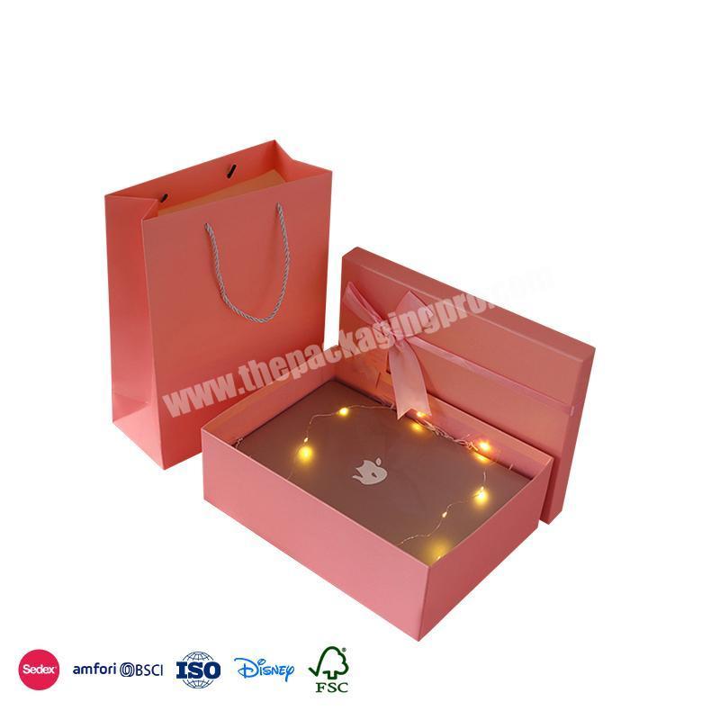 China Factory Seller Pink Shapes Diverse Simple Clean Design With Blessing Cards birthday decoration box set