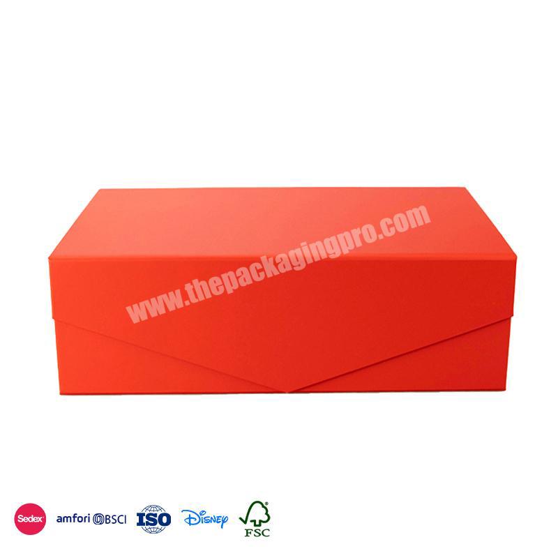 Competitive Price Rich colors and sizes can be customized folding cover magnetic closure packaging box paper