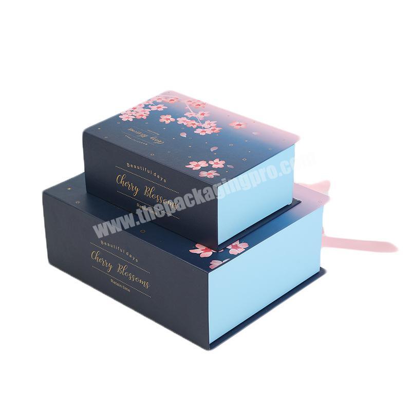 Custom Cardboard Paper Packaging folded Gift Box with Ribbon closure