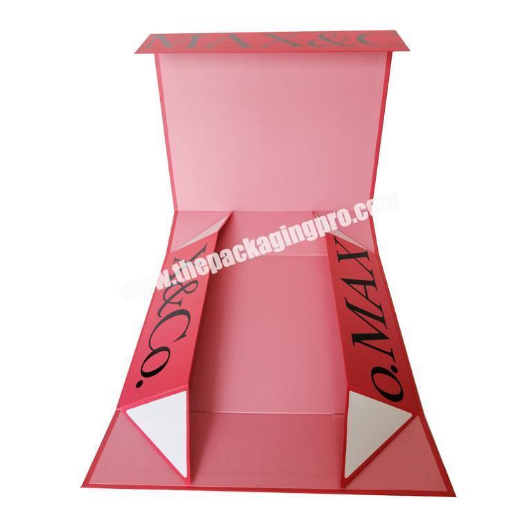 Luxury Red Gift box Magnetic Closure Folding  Paper Board Magnetic Gift Boxes