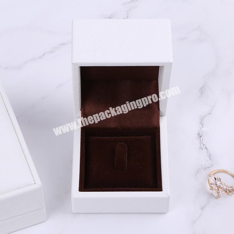Custom High Quality Luxury Printed High Quality Clear Chain Gift Box Jewelry Storage Packaging Necklace Box