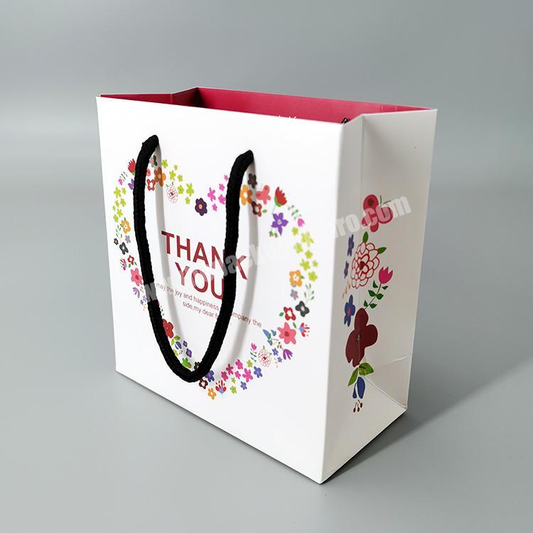 Custom Print Shopping Colored Art Paper Gift Goodies Bags Fancy Birthday Gift Paper Bags With Cotton Cord Handles