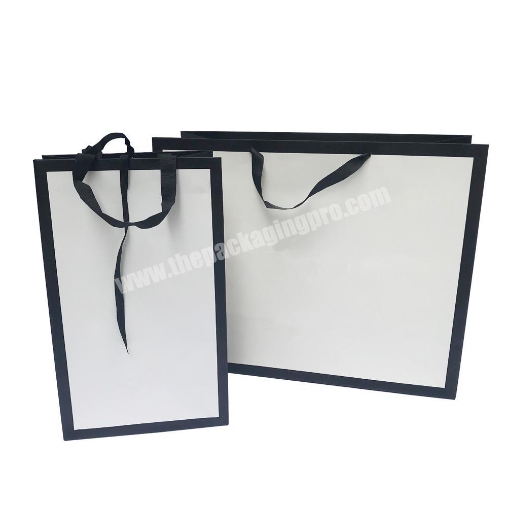 Custom Printed Matte White Paper Unique Gift Bag Packaging Clothing Carrier Bags with Handle