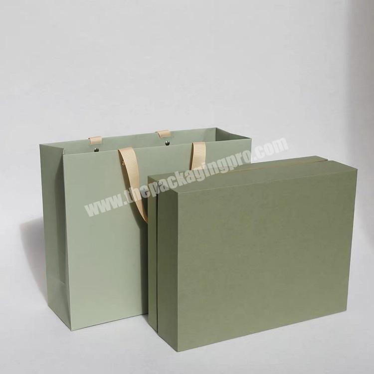 Custom Professional Paper Gift Box With Ribbon Handle Cosmetics packing  Box