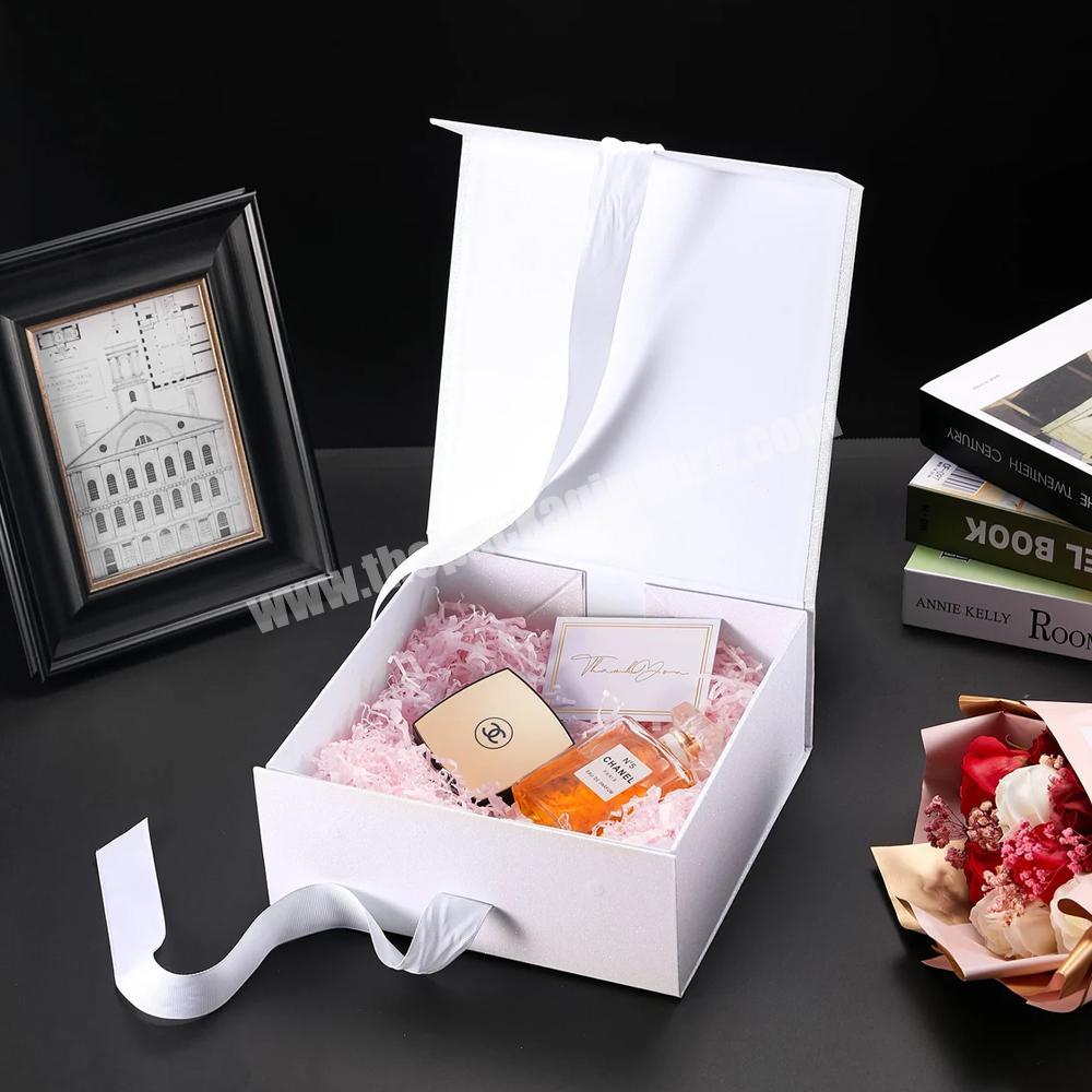 Custom Round Gift Box With Lid Bridesmaid Proposal Magnetic Folding Gift Box With Ribbon Bridesmaid Proposal Glitter Gift Box