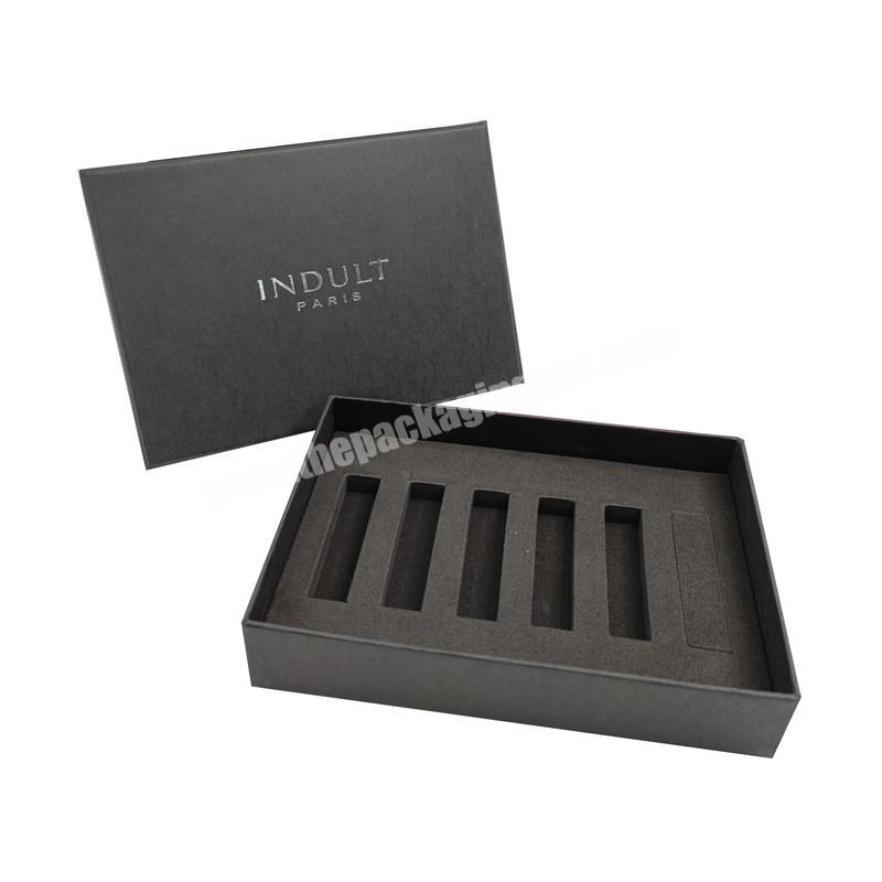 Custom black high quality luxury magnetic cardboard gift box cosmetics in black gift box