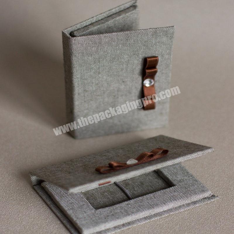 Custom logo cardboard paper magnetic closure wedding usb flash drive box case packaging gift mailer box