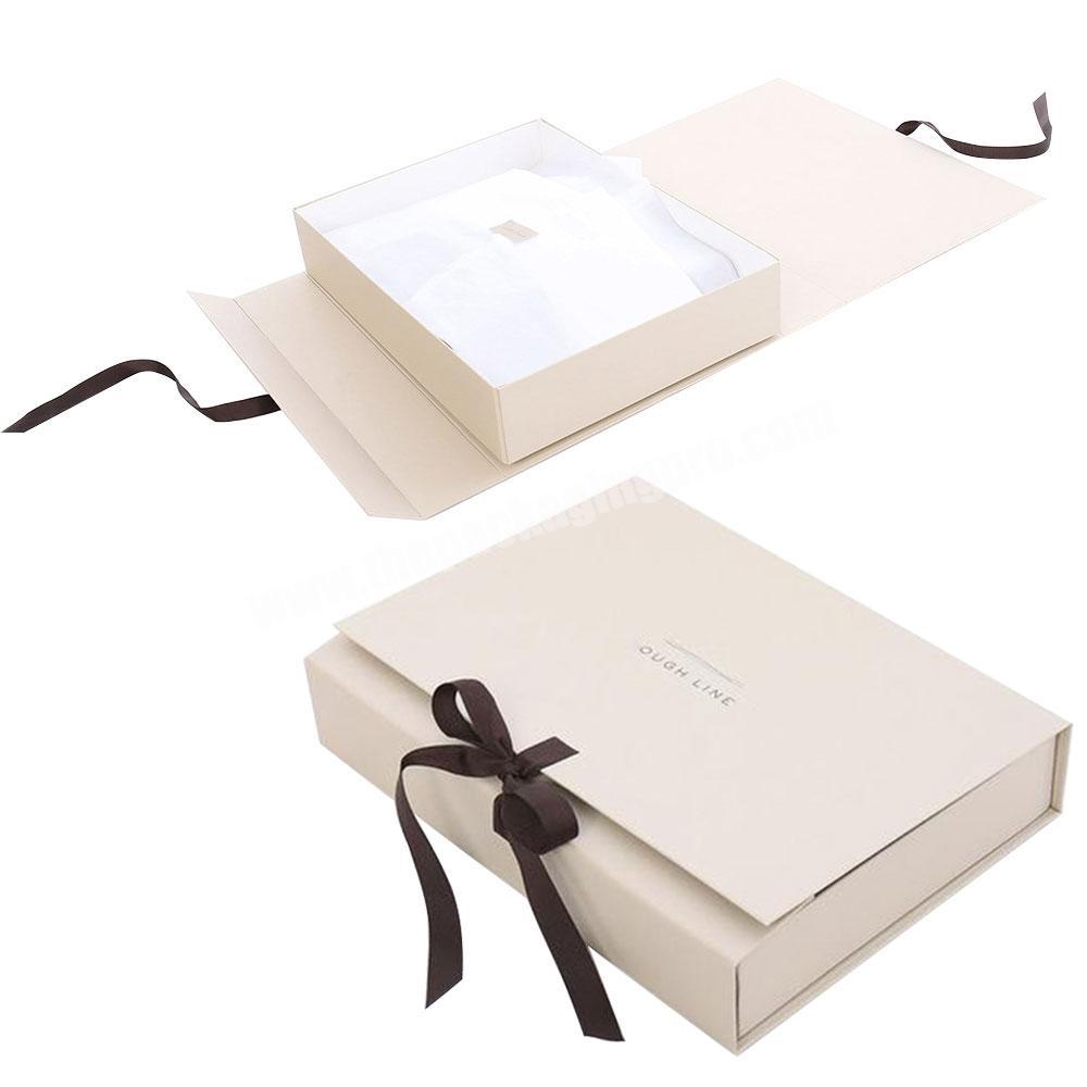 Custom logo rectangle bridesmaids gift box unique clothing packaging storage box designer gift box with ribbon