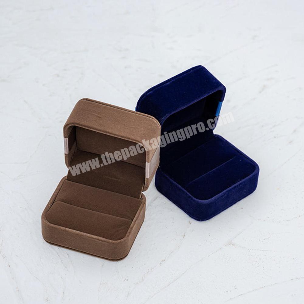 Custom magnetic engagement wedding pu leather black coffin jewelry ring display holder jewelry packaging box with pouch