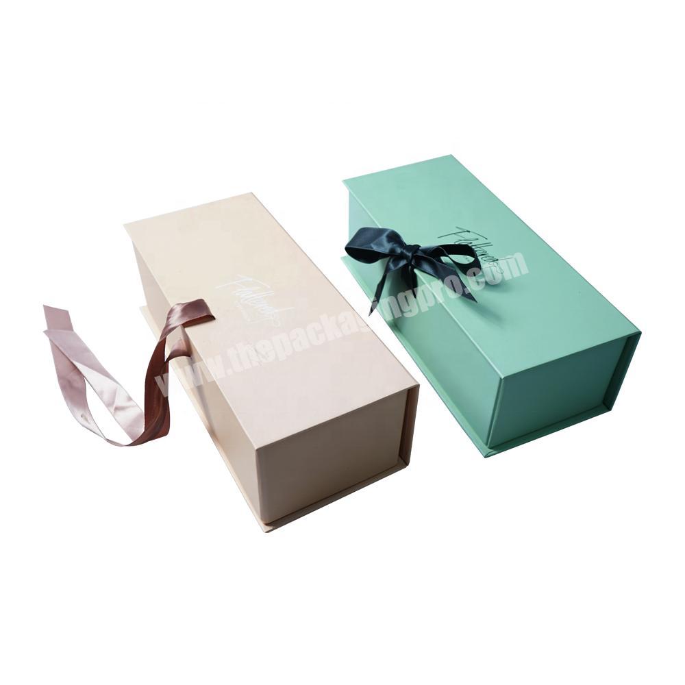 Custom ribbon closure folding paper gift boxes man and woman folding magnetic closure custom printed shoe box