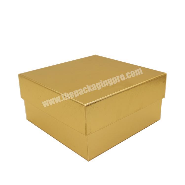Customize Rose Gold White Paper Cosmetic Set Gift Box Magnetic Close Padded Gift Box Packaging