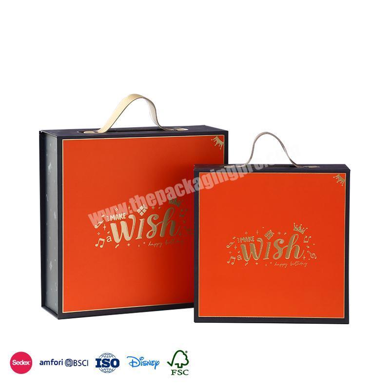 Customized Design High Quality Elegant Design Flap Type with Leather Bracelet gift box sweets for Valentine