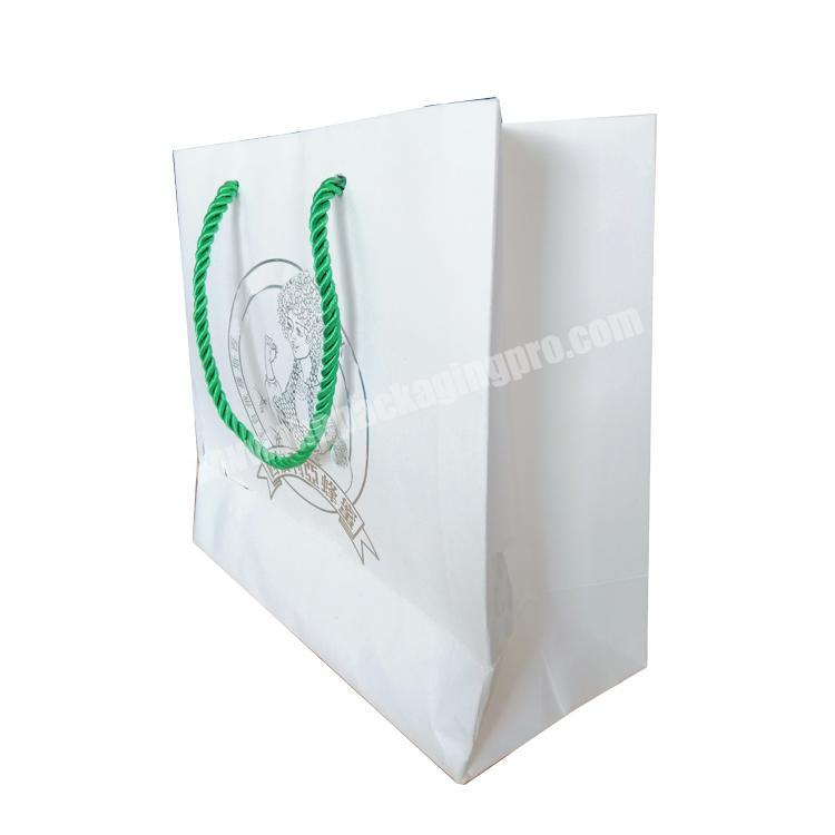 Customized Printed Dress T-shirt Clothes Shopping Packaging Paper Bag with Handle