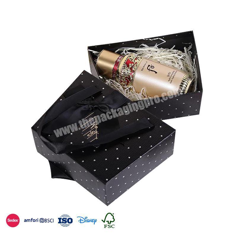 Factory Directly Supply Solid with small dots embellished trapezoidal basket design gift box birthday