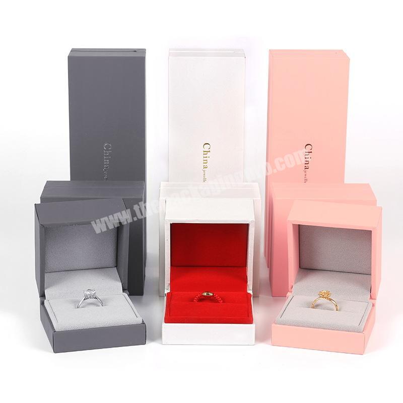 Factory Wholesale Fashionable Jewelry Box Pink Custom Travel Jewelry Small Paper Packaging Gift Box