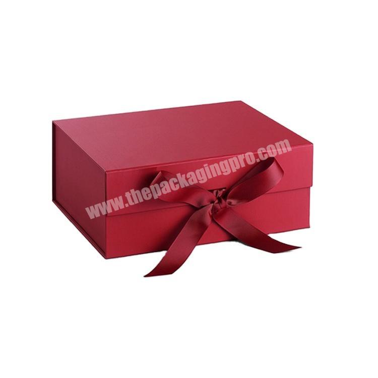 Factory direct good quality colors apparel packaging magnetic folding gift box personalized design folding box