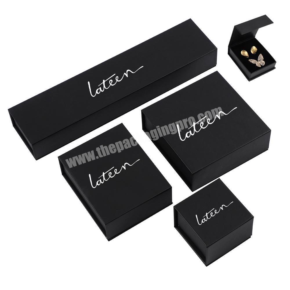 Fast Service Cardboard Black Magnetic Closure Gift Box Packaging Box Gift Flap Lid Closure Foldable Gift Jewelry Boxes