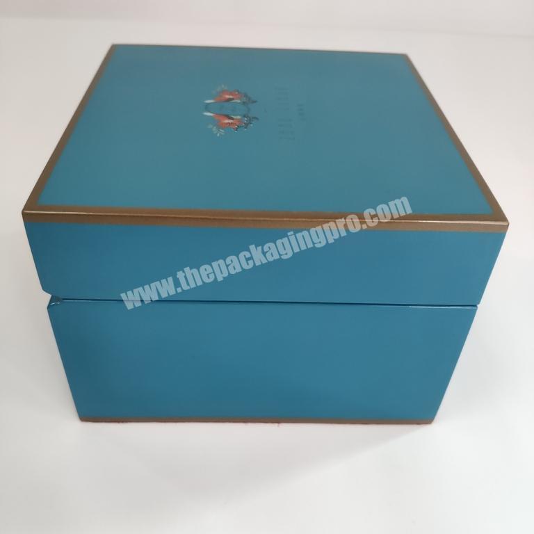 High-grade and exquisite customized logo clam shell jewelry box