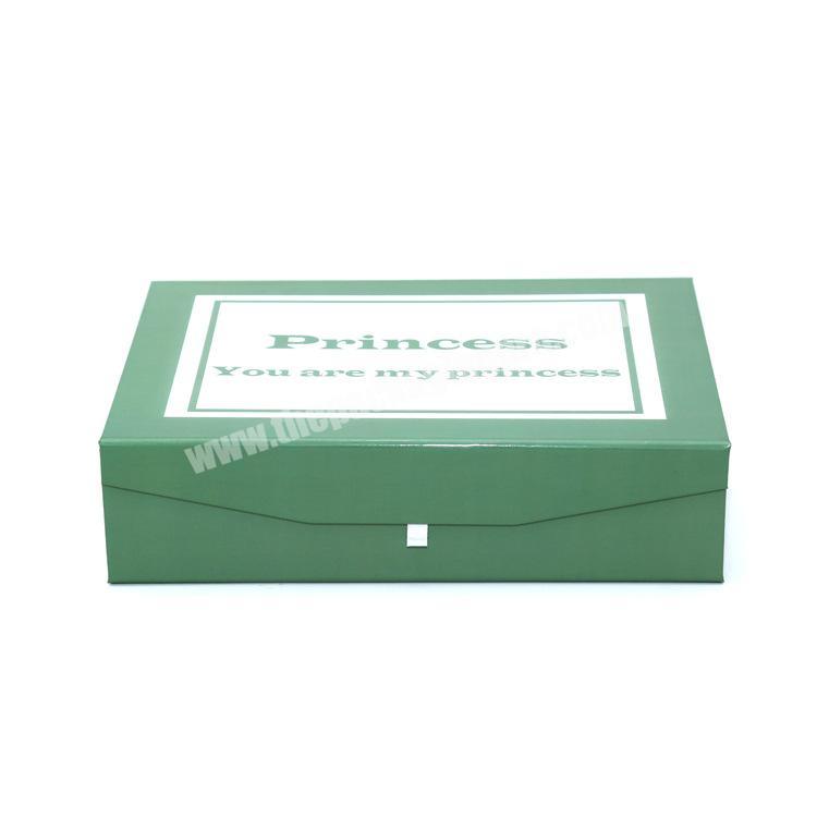 High quality custom magnet closure gift box paper cardboard box with ribbon