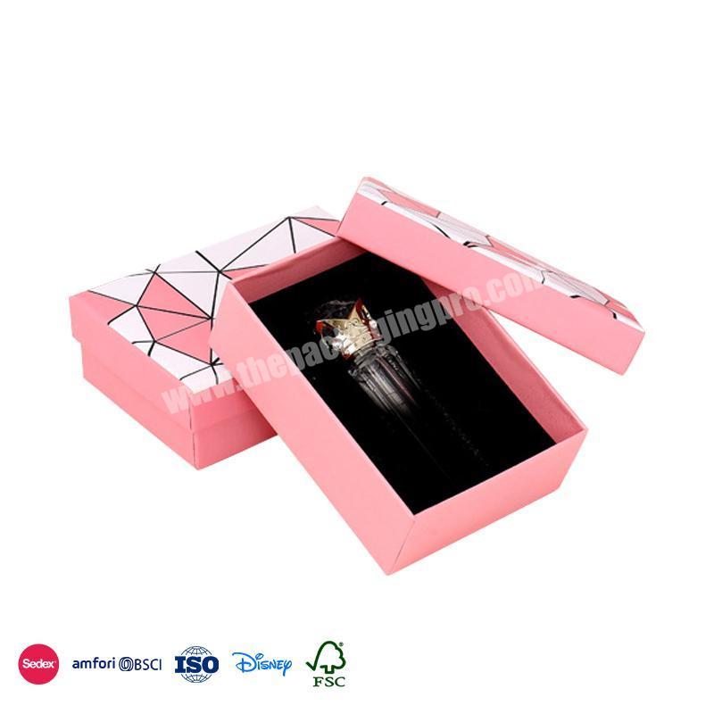 Hot Sale Factory Direct Pink and white with geometric lines embellishment good price cosmetic package box