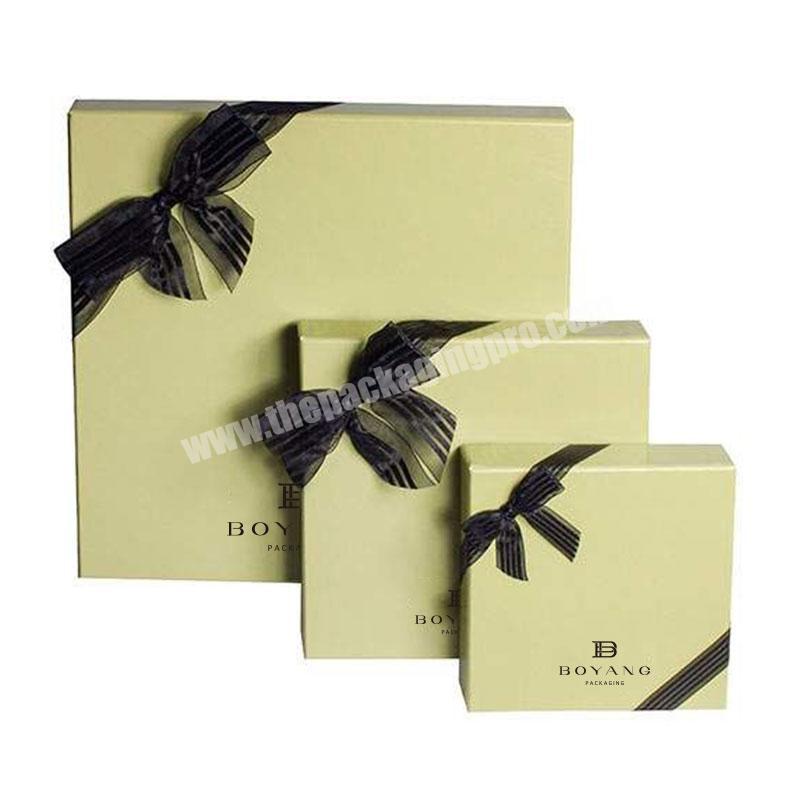 Luxury Customize Christmas Gift Candy Bonbons Macaron Chocolate Packing Boxes With Bow