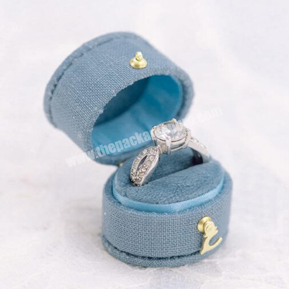 Luxury Engagement Wedding Ring Gift Packaging Oval Heritage Jewelry Gift Packaging Ring Box Logo Custom Velvet Ring Jewelry Box