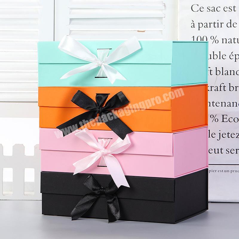 Luxury Product Magnet Flip Lid Cardboard Paper Custom Logo Customized Luxury Folding Box Clothing Packaging