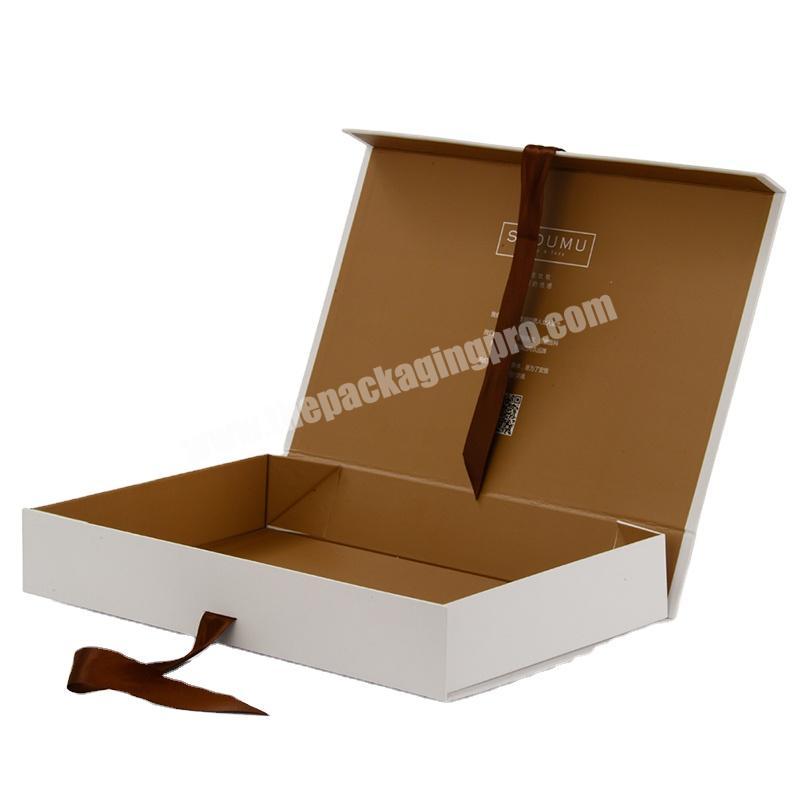 Luxury fold flat white gift box custom magnetic lid folding gift box board for underwear