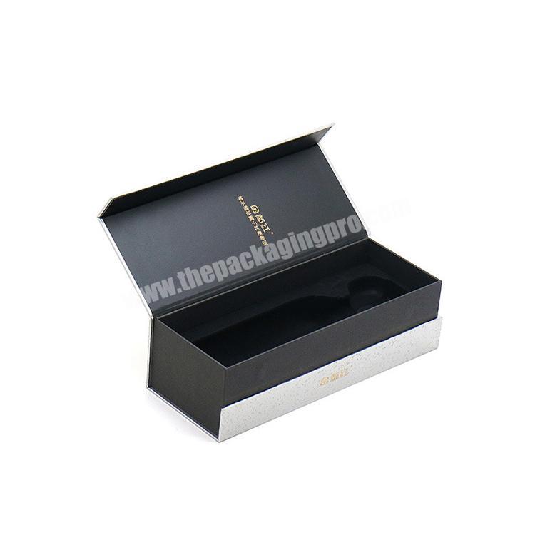 Luxury magnetic closure hard paper rigid plain silver black box packaging for wine