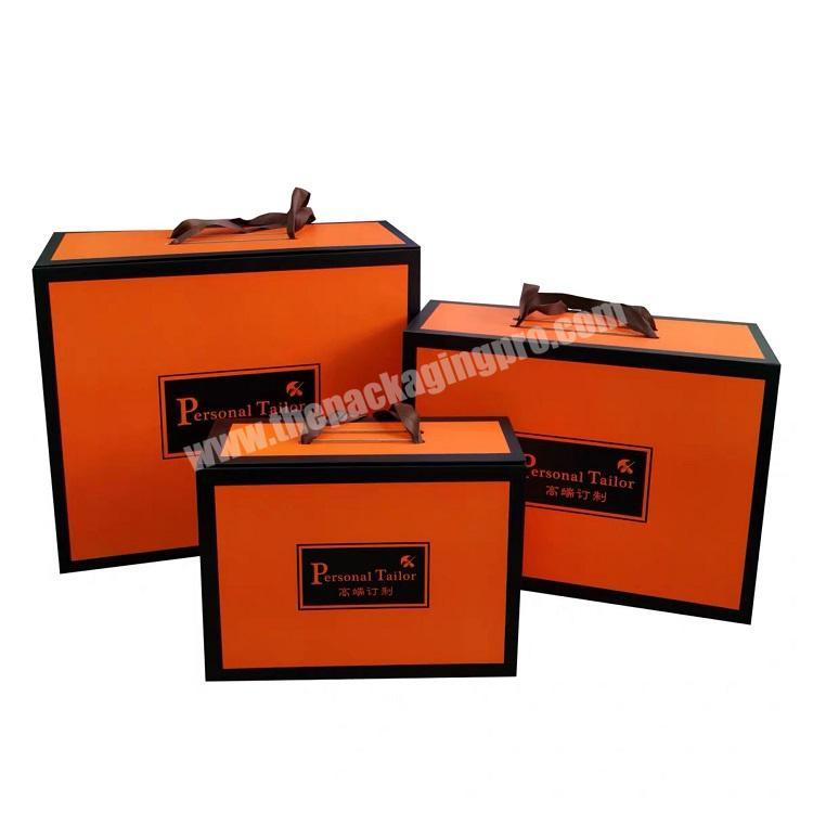 Manufacture Cardboard magnetic folded  Gift packing Box with ribbon handle
