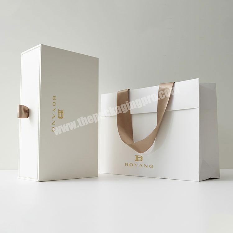 New Design Fancy Custom Logo White Cosmetic Sets Gift Packaging Paper Boxes With Handle