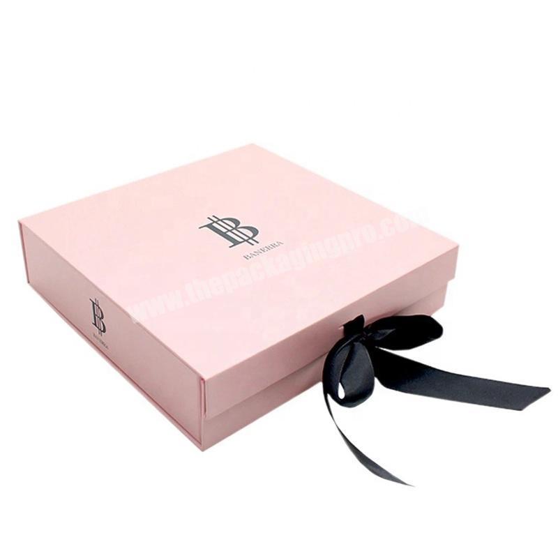 REYOUNG Custom LOGO Pink Gift Packaging Folded Boxes Foldable Magnetic Gift Box With Ribbon Closure