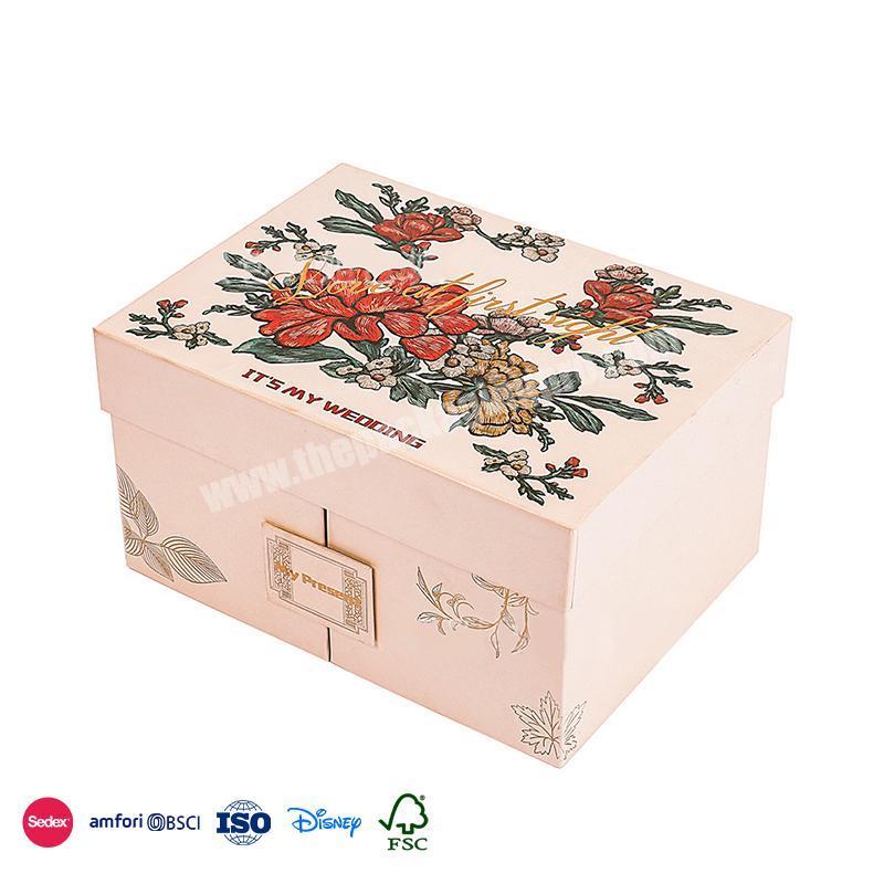 Strong Support Waterproof with flower design double-layer can be measured and moved wedding favor gift boxes