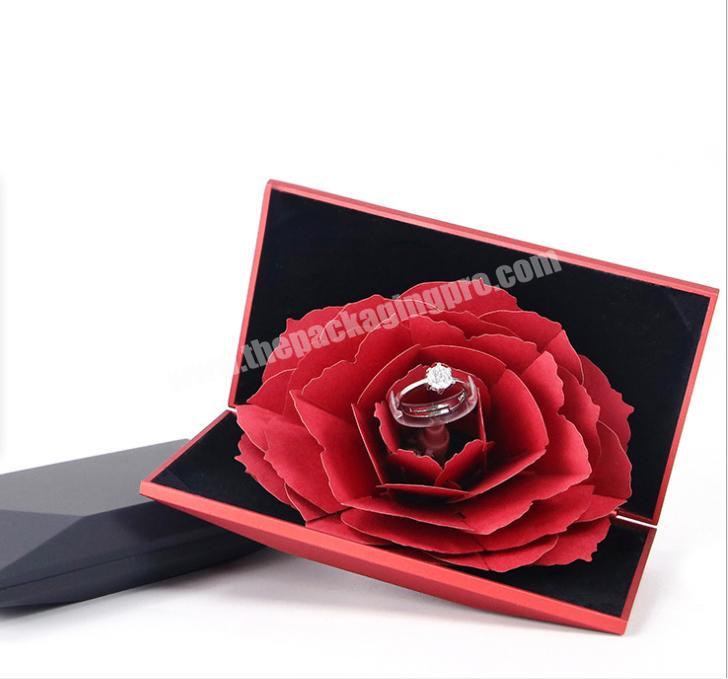 Wholesale Singapore Style Rotating Rose Ring Box Grace Proposal Gift Jewelry Packaging Box