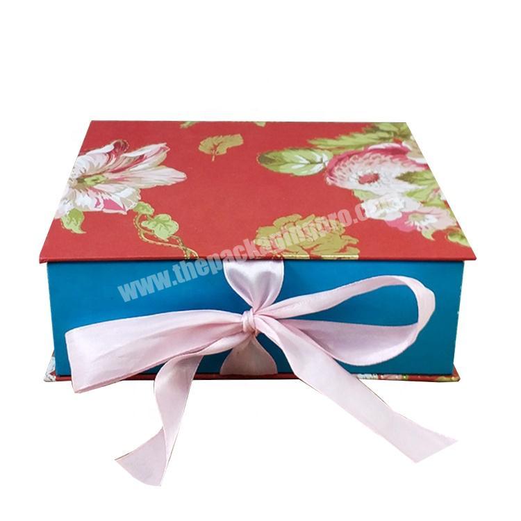 custom luxury paper packaging sweet candy favor gift wedding box with flower attached