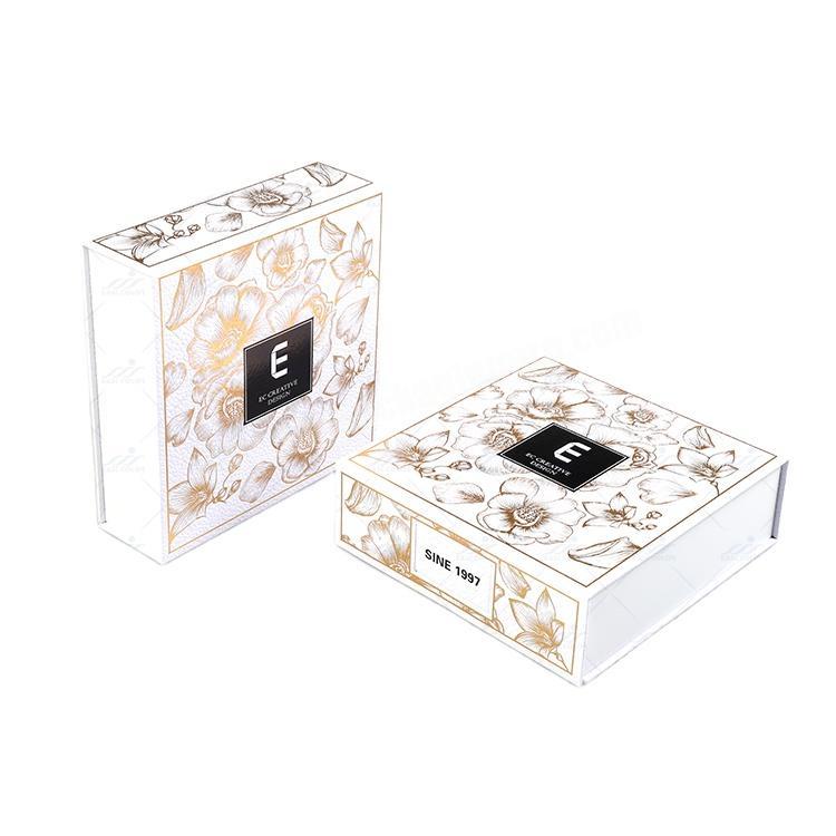 White luxury cosmetic gift box with best prices, OEM packaging