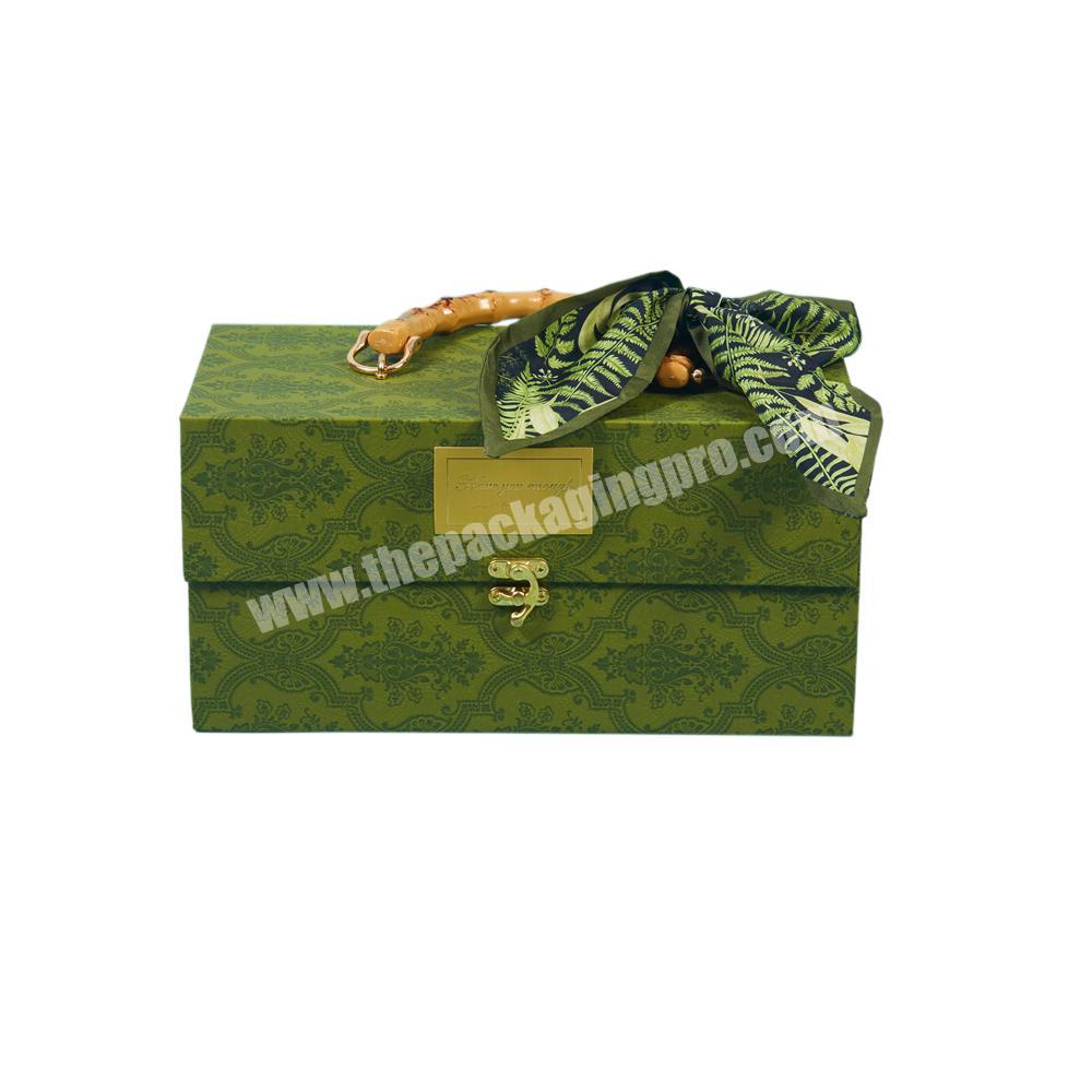 Custom Luxury Fancy Design Rigid Paper Cardboard Gift Packaging Paper Suitcase Box With Wooden Handle