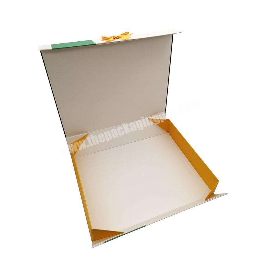 Custom Printing Cardboard Foldable Gift Box With Ribbon