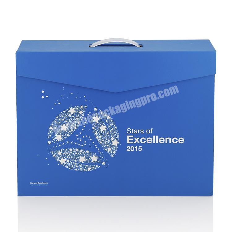 Eco Friendly Custom Handle Clothing Packaging Gift Boxes With Logo factory