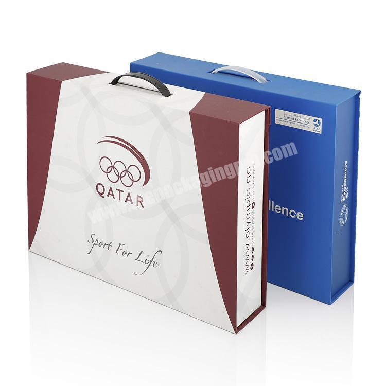 Eco Friendly Custom Handle Clothing Packaging Gift Boxes With Logo