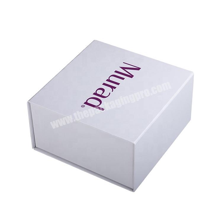 White Color Book Style Cardboard Paper Folding Magnet Closure Paper Gift Box for Skincare Products Packaging