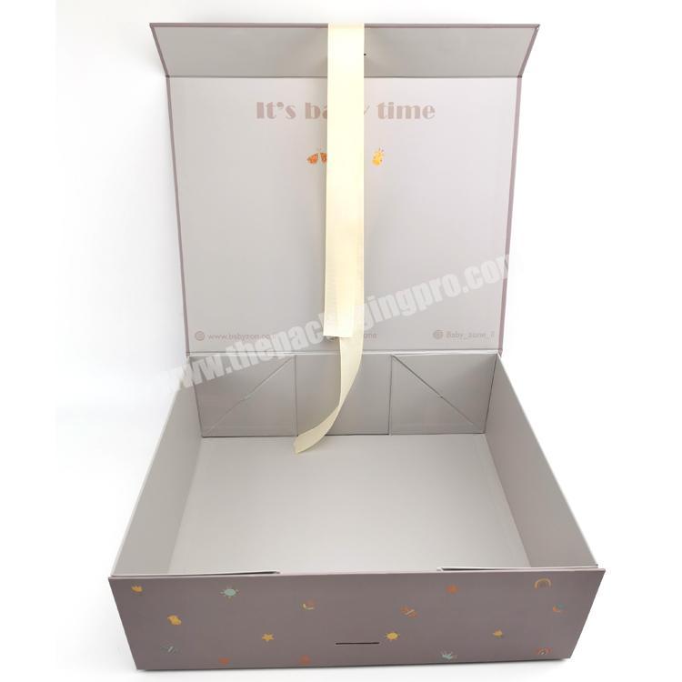 custom logo gift boxes with magnetic lid candle packaging box clothing packaging eco friendly custom box