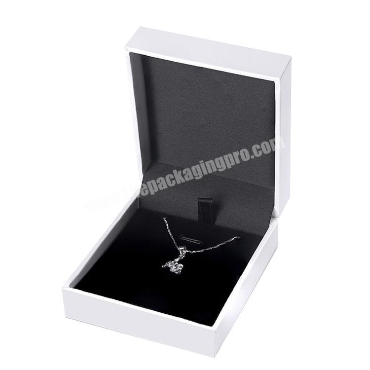 custom luxury paper packaging boxes jewelry