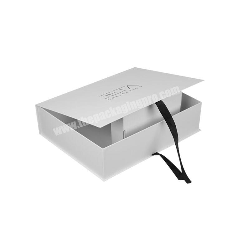 custom white paper luxury gift box with ribbon